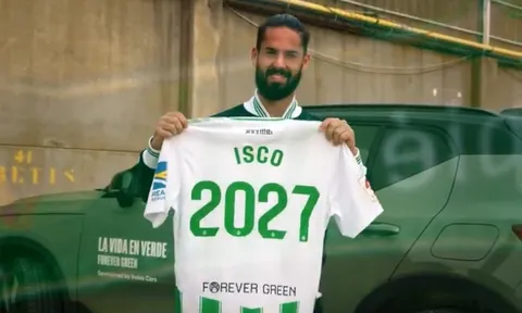 Isco được săn đón trước khi gia hạn hợp đồng