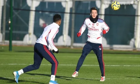 Arsenal công bố đội hình trong trận đấu đầu tiên của Mikel Arteta
