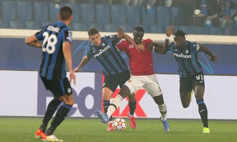 Cựu sao Arsenal bất bình thay cho Eric Bailly
