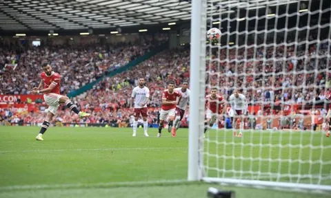 "Bất cứ điều gì Solskjaer nói đều đúng"