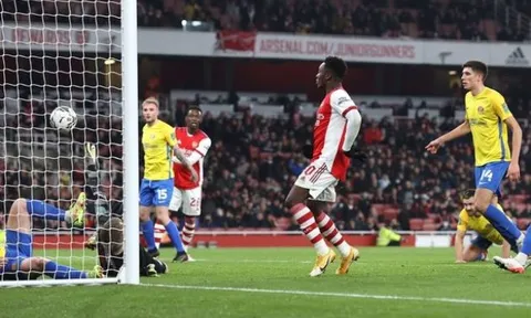 Nketiah tỏa sáng, Arteta đã biết thương vụ cấm kỵ trong chợ Đông