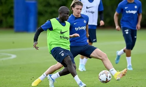Nhờ Tuchel, Chelsea đã có một 'Kante mới' để át vía Arsenal