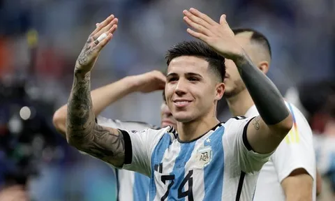 Man Utd bắt đầu đàm phán với Enzo Fernandez