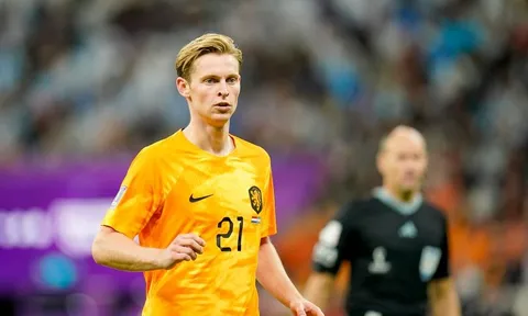 De Jong nói thẳng với Ten Hag về khả năng gia nhập Man Utd