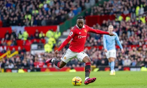 Cú sốc Wan-Bissaka