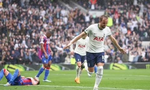 Kane vượt mặt Rooney, Spurs ngắt mạch 4 trận không thắng