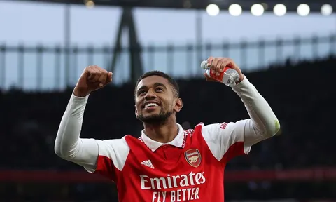 4 cái tên giúp Arsenal tiết kiệm tiền trên TTCN: Siêu dự bị thay thế Saka