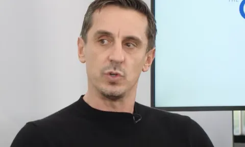 Gary Neville: "Tồi tệ, kinh khủng"