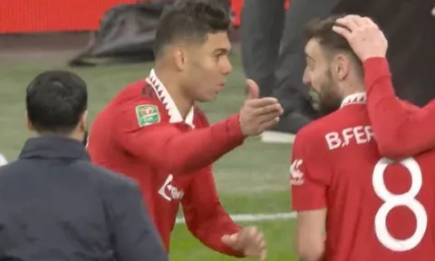 Casemiro cãi nhau với Bruno, Roy Keane phá vỡ im lặng