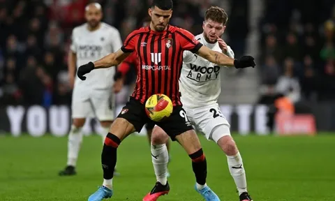 Tottenham thực hiện động thái gây "sốc" cuối phiên chợ Đông