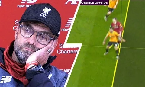 Klopp: "VAR quyết định sai ở đâu nào?"