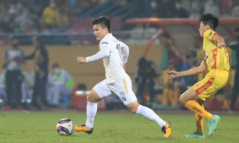 Nhìn động thái từ Pau FC, Quang Hải cần được giải cứu?