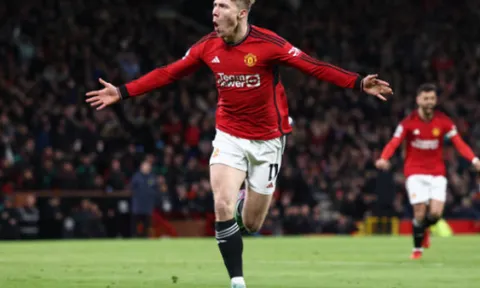 Hojlund chói sáng, Man United hòa kịch tính với Tottenham