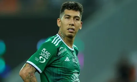 Fulham tính "giải cứu" Roberto Firmino