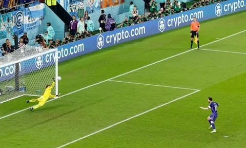 Andre Onana “khẩu chiến” với huyền thoại Samuel Eto’o