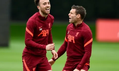 Leverkusen quan tâm đến "người thừa" của Juventus