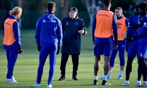 'Đừng lo, tôi là người duy nhất đã đánh bại Liverpool'