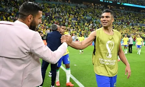 Bayern "toang" hàng thủ sau chấn thương nặng của Coman