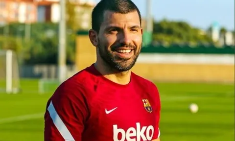 "Klopp nghĩ ông ta là ai?"
