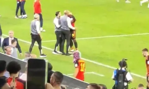 'Rashford đừng nên đi vào vết xe đổ của tôi'