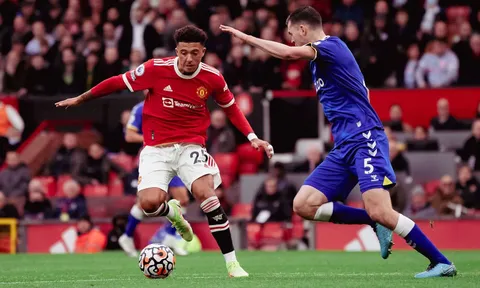 Juve dập tắt tham vọng của Man Utd