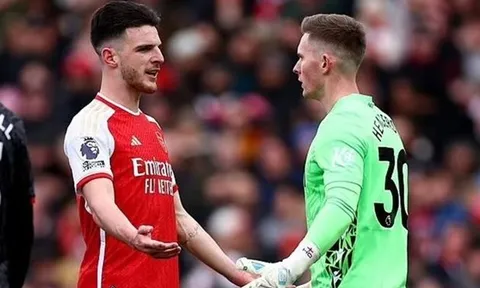 Huyền thoại Arsenal "bênh" Ben White