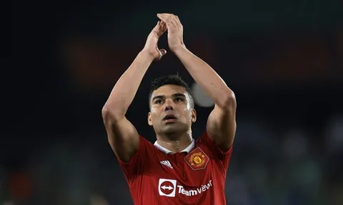 Bayern liên hệ, Casemiro ngay lập tức có câu trả lời