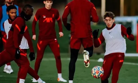 Từ nguồn cơn mâu thuẫn đến sự quá khích của Martinez với Mbappe