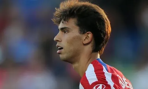 Fan M.U: "Hãy giải phóng Joao Felix"