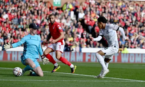Dean Henderson xuất thần, Liverpool ôm hận tại City Ground