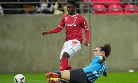 10 bàn/16 trận, "báu vật" Arsenal gây choáng tại Ligue 1