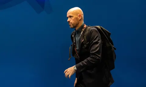 Argentina chiến Ba Lan, Ten Hag 'ngư ông đắc lợi'