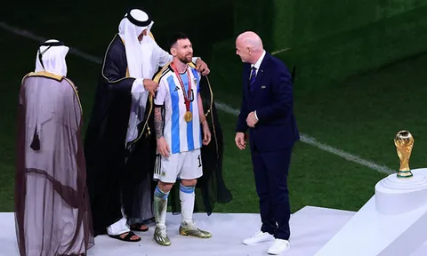 10 khoảnh khắc ấn tượng nhất CK World Cup: GOAT; Cú sút triệu USD