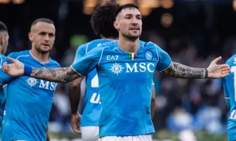 Napoli tràn đầy sinh khí trước Barca