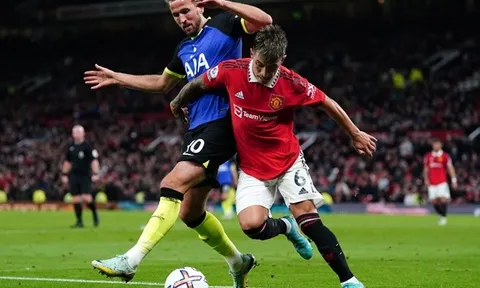 Man Utd gia nhập cuộc đua chiêu mộ Calvin Ramsay