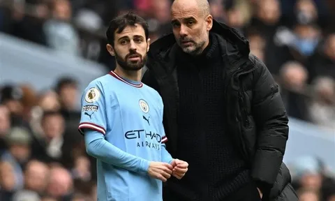 Silva - cầu thủ toàn năng của Man City