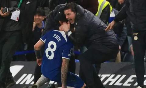 Thay vì sa thải, Chelsea nên hỗ trợ Pochettino