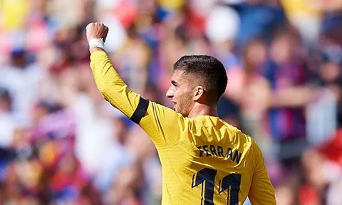 Barca cắt đứt chuỗi 13 trận bất bại của Atletico