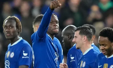 HLV tạm quyền yêu cầu Chelsea làm 1 việc