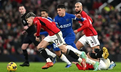 3 key pass, 68 lần chạm bóng: Sao M.U khiến Chelsea choáng ngợp