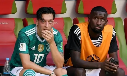 Mesut Ozil gọi sao Real Madrid là hậu vệ xuất sắc nhất thế giới