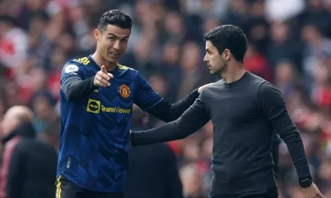 Tại sao Arsenal không chiêu mộ Ronaldo?