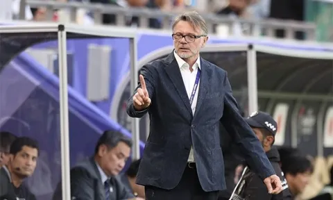 HLV Troussier: "ĐT Việt Nam có thể hướng đến vị trí nhì bảng"