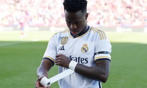 Real Madrid nhận tin sét đánh từ Vinicius