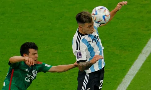 Lisandro Martinez văng tục sau khi hạ Mexico