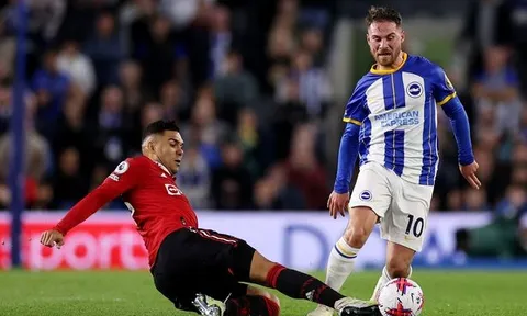 12 lần thu hồi bóng, thắng 8 tranh chấp: Cơn ác mộng của Man Utd