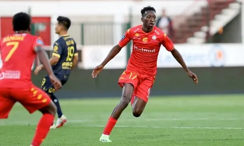 Cựu tuyển thủ U18 Pháp muốn thi đấu cho ĐT Việt Nam; Ngã ngũ thương vụ Hoàng Đức sang La Liga