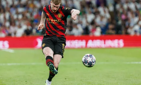 Man City thắng tưng bừng, Milan hòa nhạt Newcastle