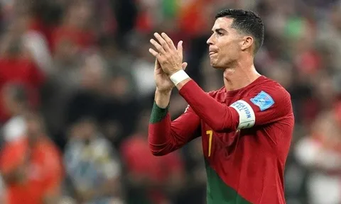 Xác nhận: Ronaldo từ chối Al Nassr, hy vọng bến đỗ trời Âu