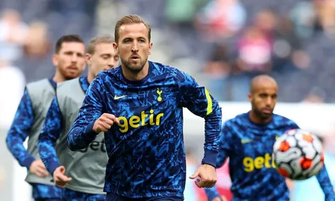Tiếp tục chơi tệ, CĐV Spurs ước gì Kane gia nhập Man City